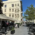 Polonia Residences 68- Locations -fabryczna Station, Piotrkowska Street -theatres -museums -ec1 Planetarium Lodz