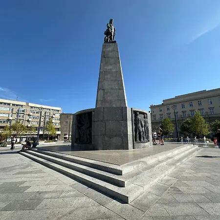 Апартаменты Polonia Residences 68- Locations -fabryczna Station, Piotrkowska Street -theatres -museums -ec1 Planetarium Лодзь