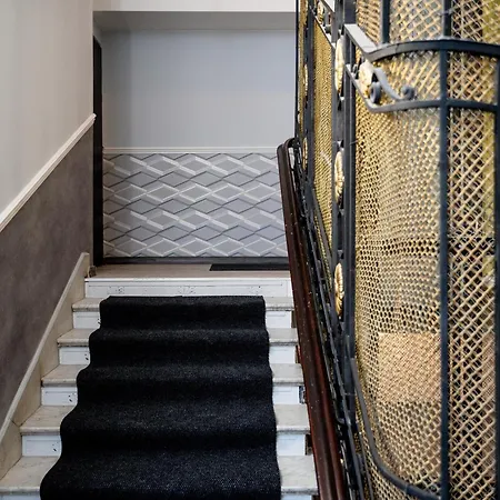 Apartament Polonia Residences 68- Locations -off Piotrkowska Street -theatres -museums -fabryczna Railway Station 3mins *