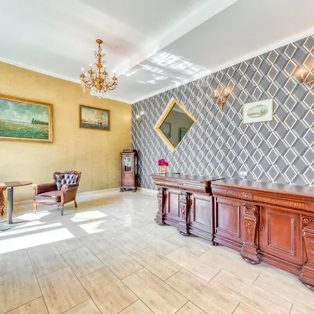 Polonia Residences 68- Locations -off Piotrkowska Street -theatres -museums -fabryczna Railway Station 3mins * Łódź