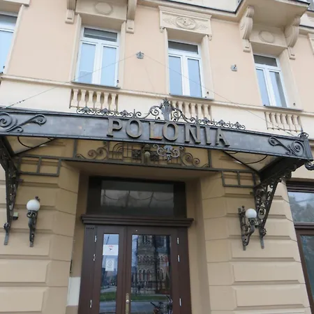 Polonia Residences 68- Locations -off Piotrkowska Street -theatres -museums -fabryczna Railway Station 3mins