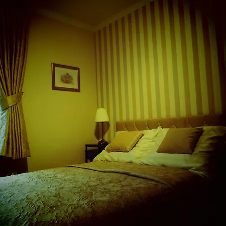 Polonia Residences 68- Locations -off Piotrkowska Street -theatres -museums -fabryczna Railway Station 3mins Apartamento