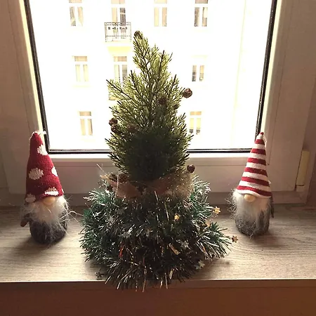 Polonia Residences 68- Locations -off Piotrkowska Street -theatres -museums -fabryczna Railway Station 3mins *