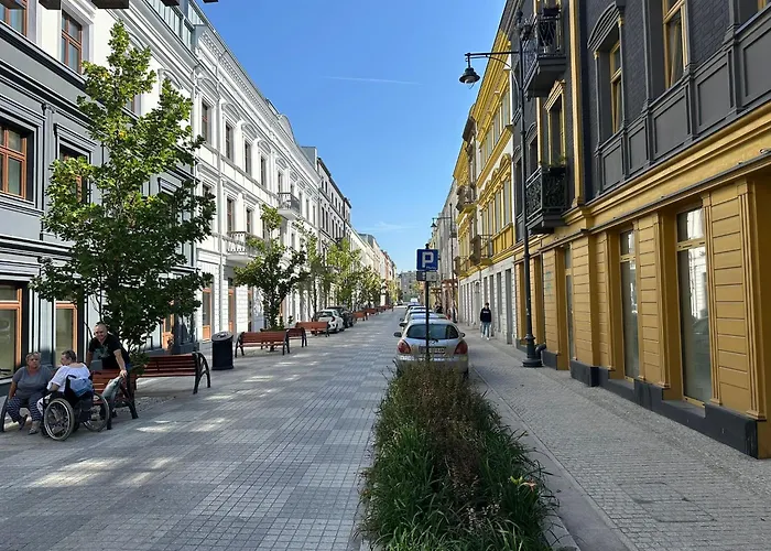 Polonia Residences 68- Locations -fabryczna Station, Piotrkowska Street -theatres -museums -ec1 Planetarium * Лодзь