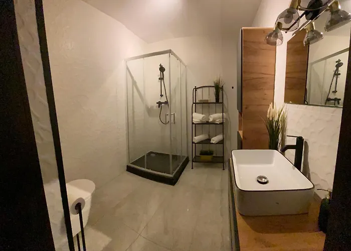 Polonia Residences 68- Locations -fabryczna Station, Piotrkowska Street -theatres -museums -ec1 Planetarium Appartamento