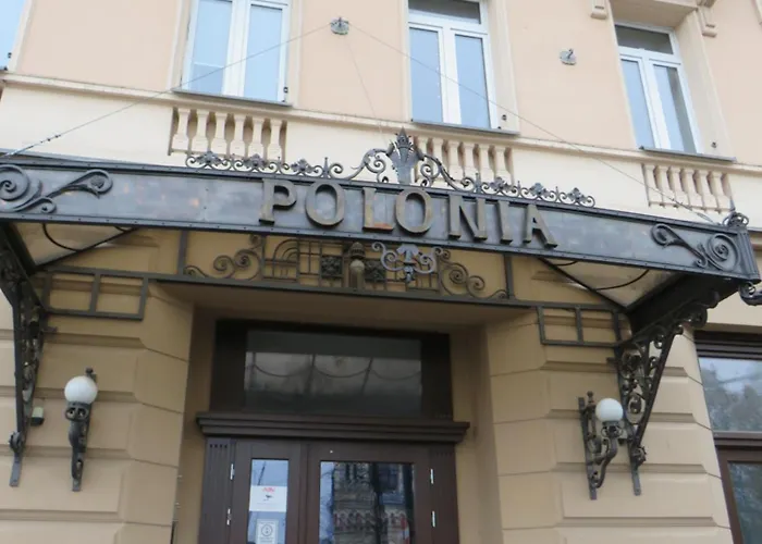Polonia Residences 68- Locations -fabryczna Station, Piotrkowska Street -theatres -museums -ec1 Planetarium